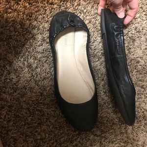 Gianni Bini black flats